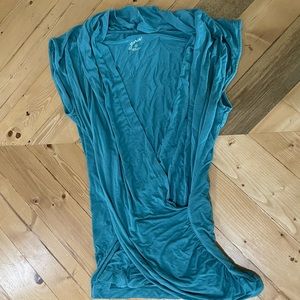 gnw, XL, teal low cut shirt